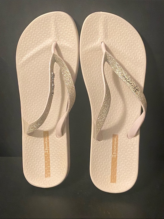 Ipanema Shoes - Ipanema Women's Glitter Strap Rubber Flip Flop Sandals in Cream and Gold sz 9/40